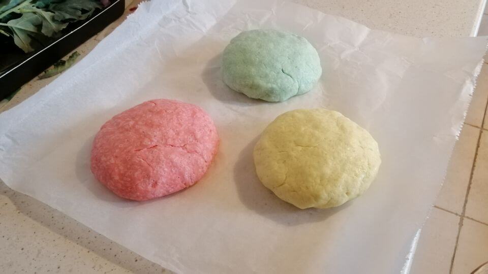 Things to do with kids at home-play dough