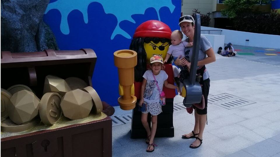 Legoland Malaysia sea life - Elly, Ayla, Romy