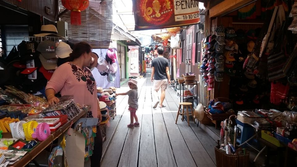 Things to do in Penang with kids-clan jetties George Town