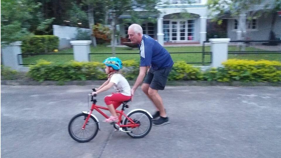 Trusted House sitters review-house sitting Chiang Mai Thailand-Ayla learning to ride a bike