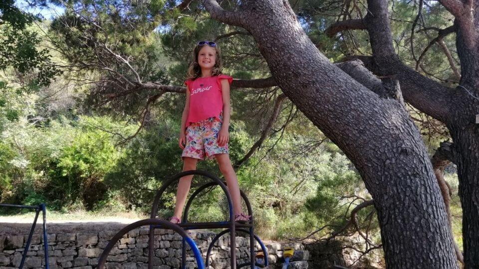 Things to do in Petrovac-climbing trees at Luchica beach-Ayla up the tree