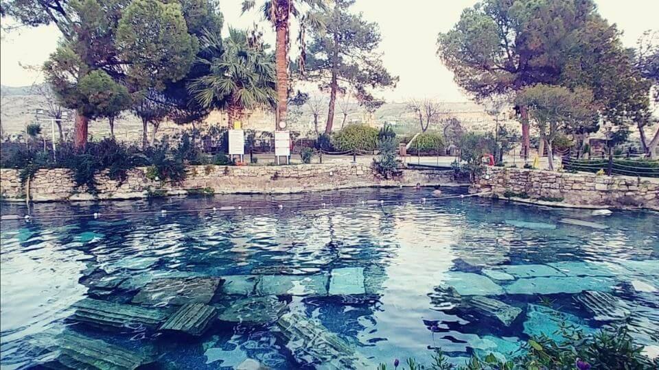 Pamukkale antique pool-Cleopatra's pool