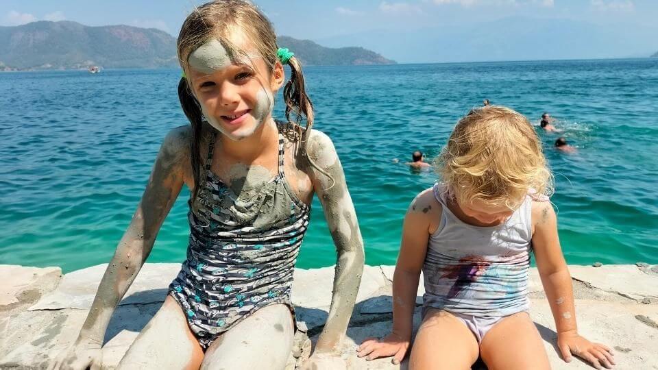 Thigns to do in Dalyan-visit the Sultaniye mud baths, cover yourself in mud, then wash off in the lake-Ayla and Romy