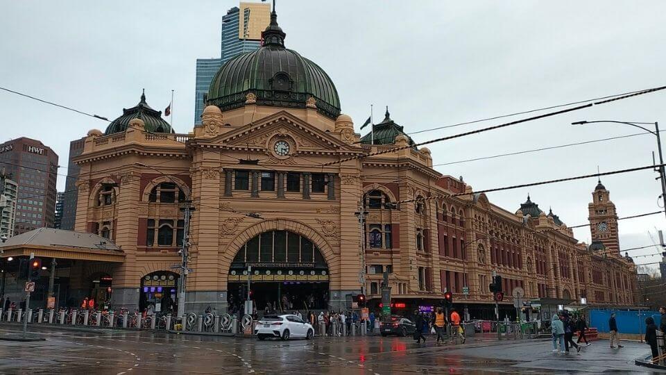 If you're looking for things to do in Melbourne, take your own walking tour through the city centre to admire the gorgeous buildings and narrow laneways