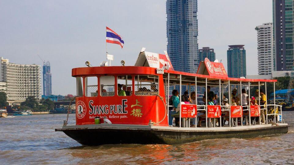 A cruise on the calm, glistening waters of the Chao Phraya River in Bangkok is perfect for kids.